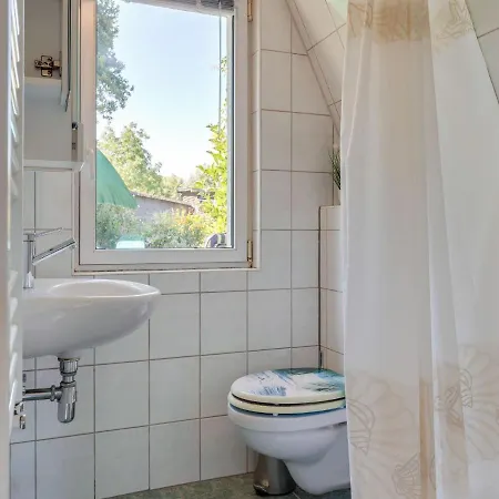 Nyaraló Charmante Finnhuette Mit Garten Neubukow