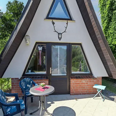 Semesterbostad Charmante Finnhuette Mit Garten Neubukow
