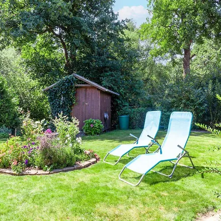 Charmante Finnhuette Mit Garten Semesterbostad Neubukow