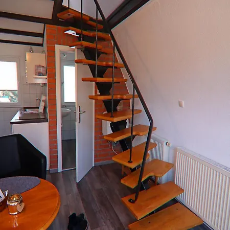 Charmante Finnhuette Mit Garten Neubukow