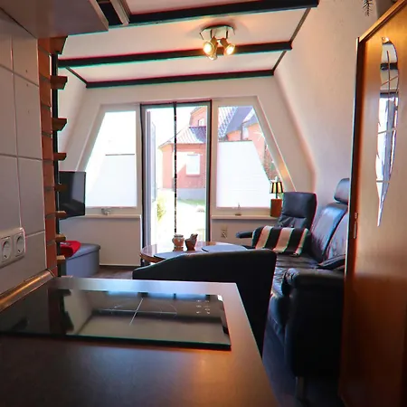 Charmante Finnhuette Mit Garten * Neubukow