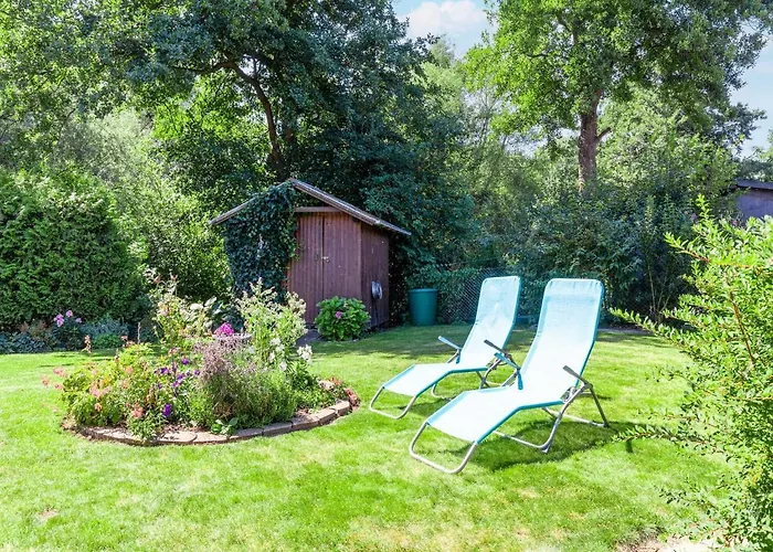 Charmante Finnhuette Mit Garten Hébergement de vacances Neubukow